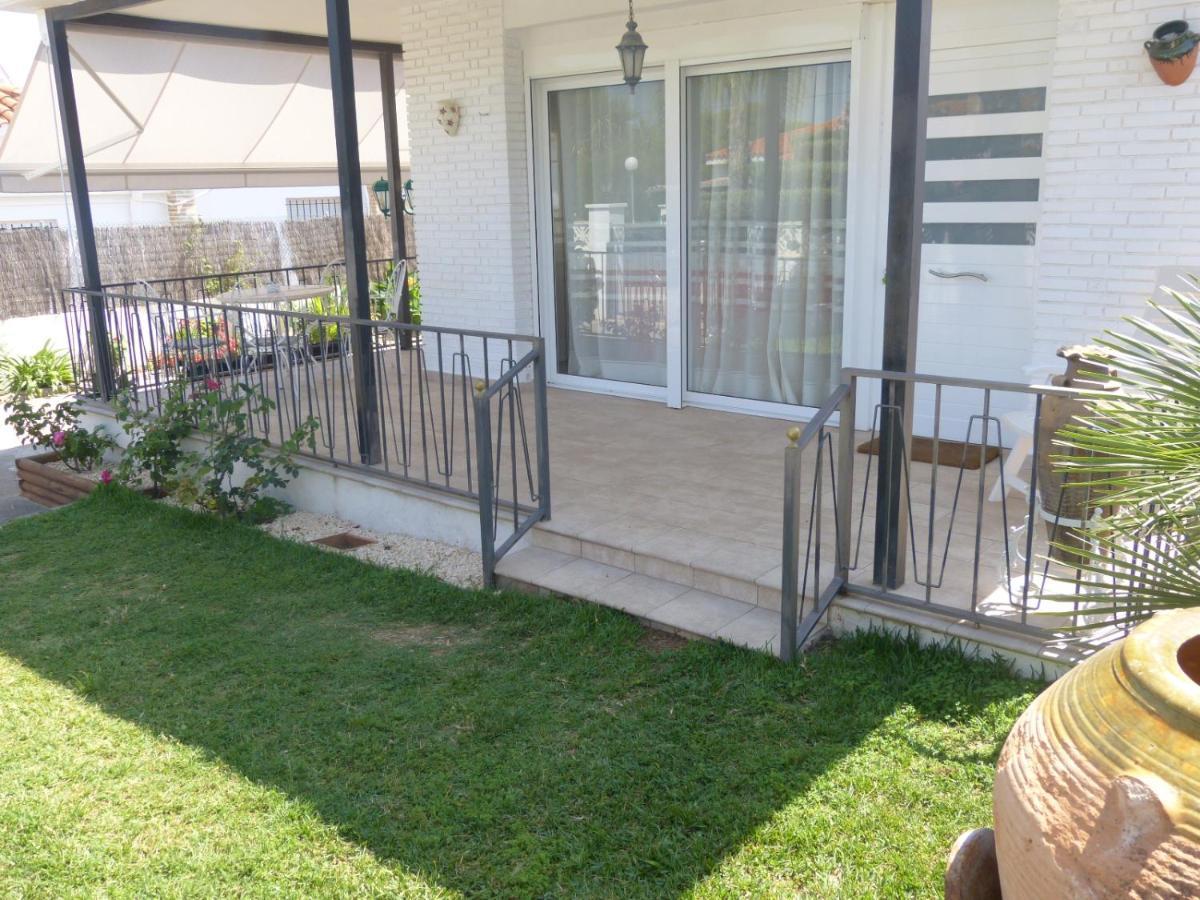 Exclusivo Chalet A Pie De Costa Alcanar Exterior photo